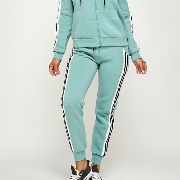 2pc sweatsuit set - Picture 7 of 7